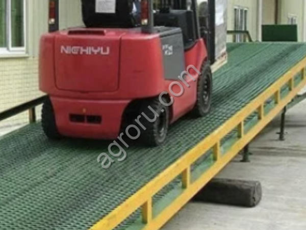 Аппарель для погрузчика , пандус для погрузки погрузчиком.