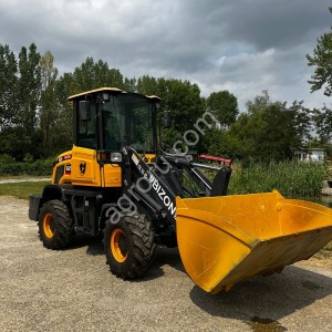 Фронтальный погрузчик BIZON 920
