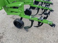 Культиватор междурядной обработки (пропашной) КРН 5.6