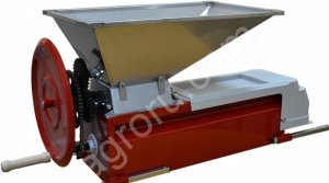 Измельчитель с гребнеотделителем