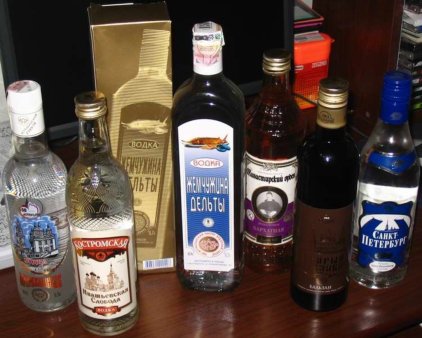 Силовики изъяли 70 тыс. литров подозрительного алкоголя