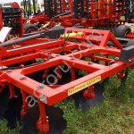 Борона дисковая БДМ трехрядная 8х3 прицепная складная