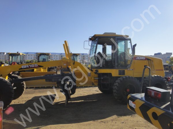 Автогрейдер XCMG GR165