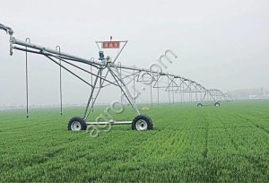 Крупногабаритная круговая дождевальная машина VODAR