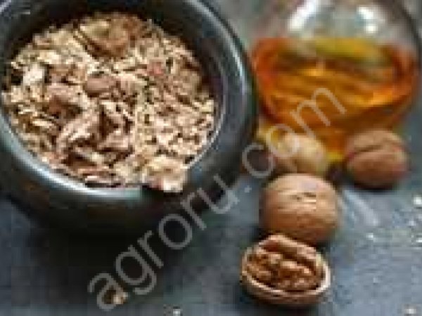 Жмых грецкого ореха из под гидравлического пресса