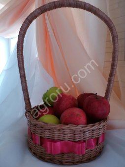 Плетеные корзины, разного размера и фасона