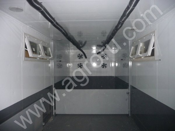 Полуприцеп-поросятовоз