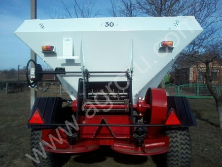 розбрасыватель минеральных удобрений мву8