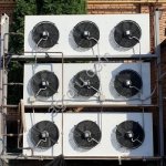 Система охлаждения жидкости на базе компрессоров