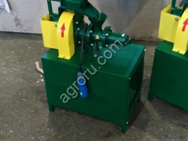 Экструдер кормов. Экструдер для зерна