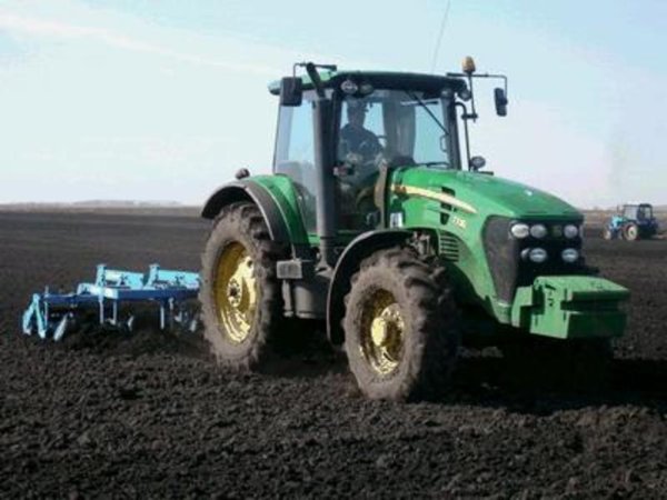 В Орловской области все районы включились в весенние полевые работы