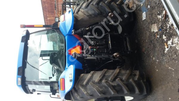 Трактор New Holland TG285