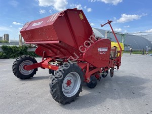 Прицепная картофелесажалка Grimme GL 34Z