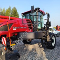 MacDon M155 E4