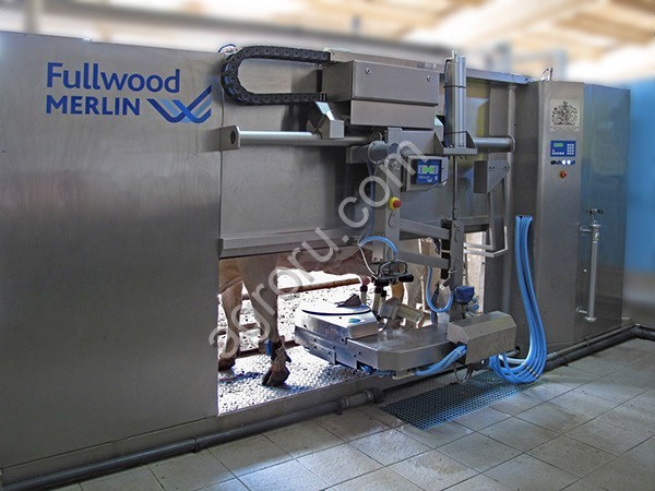 Доильный робот Fullwood Merlin M2