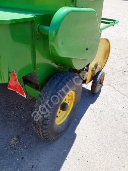 Пресс подборщик John Deere 342
