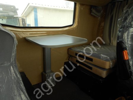 Тягач 6×4 HOWO A7   ZZ4327V3247Q