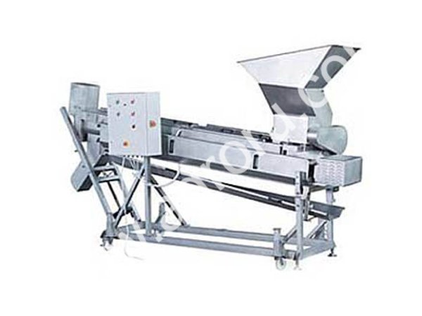 Машина для удаления плодоножек ягодных фруктов