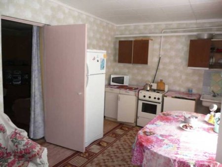 Из холодильников малоимущих мариупольцев изымают рыбу