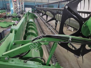 Жатка зерновая John Deere 930 F флекс 9 метров