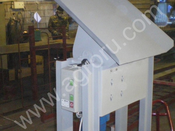 Мешкоопрокидыватель М-60М