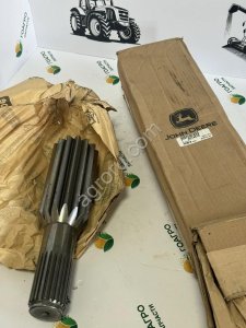 ОСЬ R314670 John Deere (оригинал)
