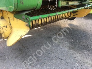 Пресс подборщик John Deere 590