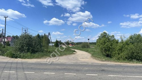 Земельный участок под строительство