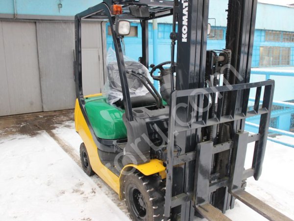 Вилочный погрузчик Komatsu FD15T-20