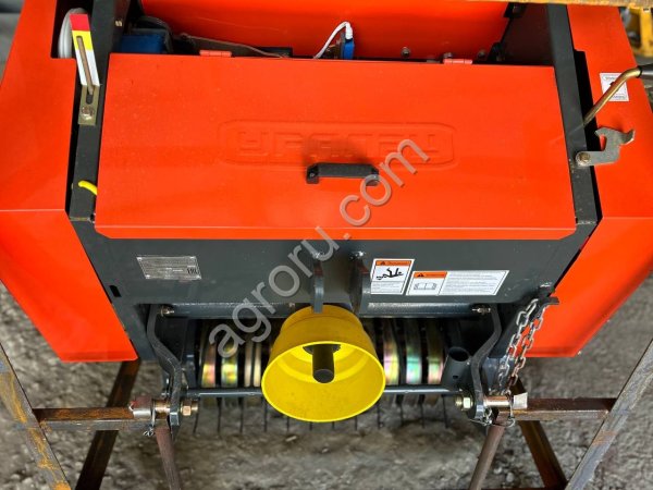 Пресс-подборщик УРАЛЕЦ 0850