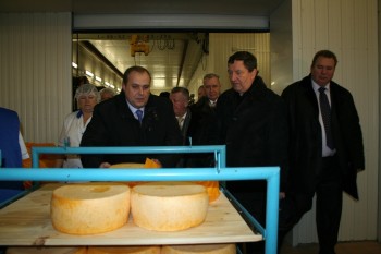 Украина: Аграрный фонд планирует закупить по форварду ряд молочных продуктов