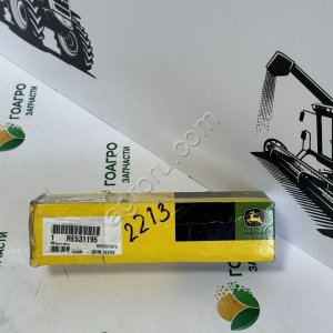 Штуцер RE531195 John Deere (оригинал)