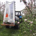 Садовый прицепной вентиляторный опрыскиватель с приставкой Колонна 3.0