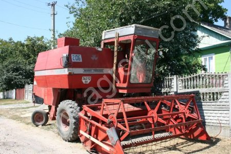 комбайн MASSEY-FERGUSON 206